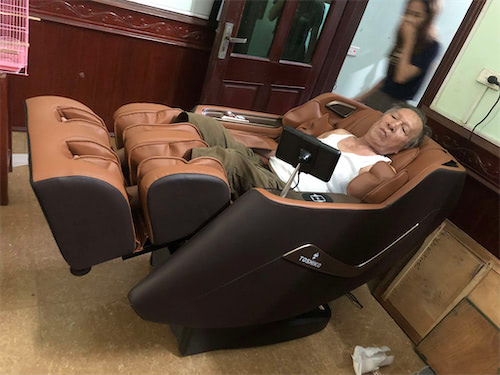 Ảnh thực tế của Lê Định, ảnh 2