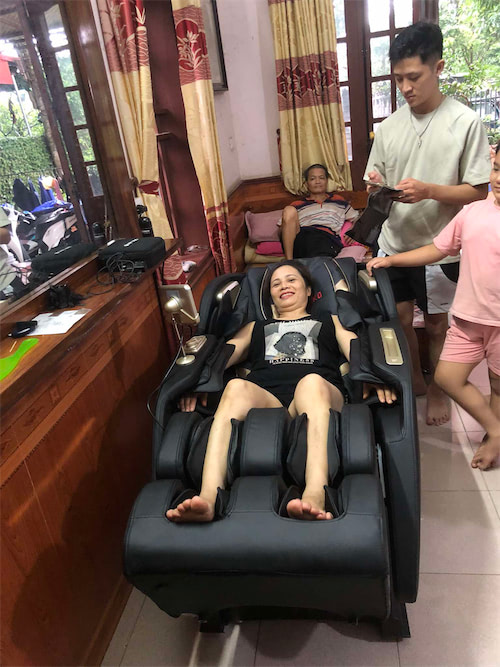 Ảnh thực tế của Thúy Lê, ảnh 1