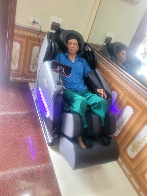 Ảnh thực tế của Nghị, ảnh 1