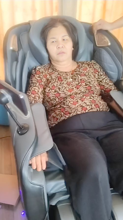 Ảnh thực tế của Nguyễn Hoài Thương, ảnh 1