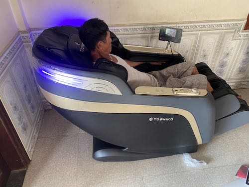 Ảnh thực tế của Vị Phong, ảnh 1