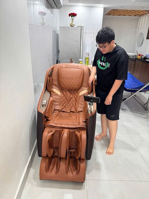 Ảnh thực tế của Hoàng Thúy Nga, ảnh 1