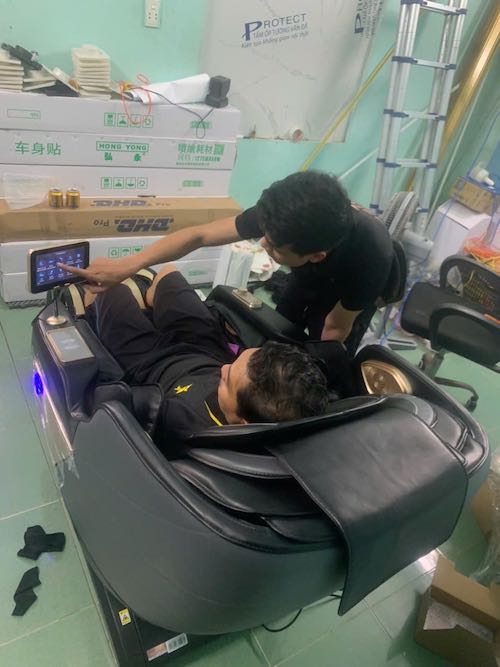Ảnh thực tế của Hoàng Ngọc Phách, ảnh 1