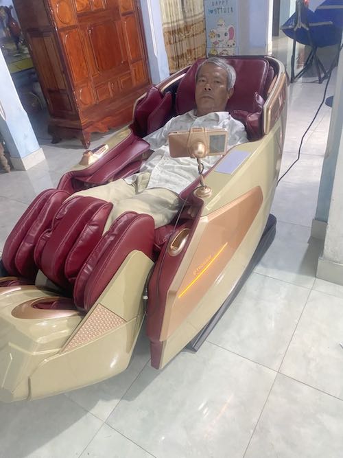 Ảnh thực tế của Trịnh Hoài Anh, ảnh 1