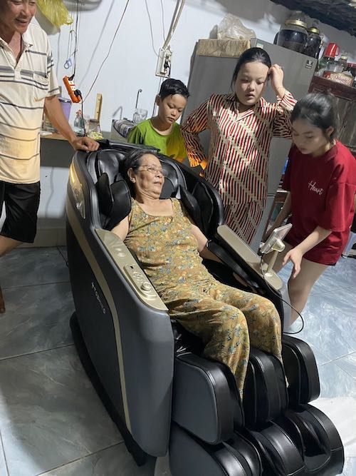 Ảnh thực tế của Mai Minh Huế, ảnh 1