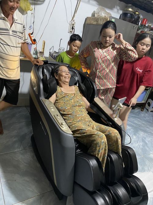 Ảnh thực tế của Mai Minh Huế, ảnh 2