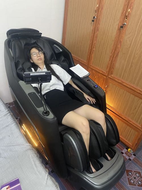 Ảnh thực tế của Phan Thanh Huyền, ảnh 2