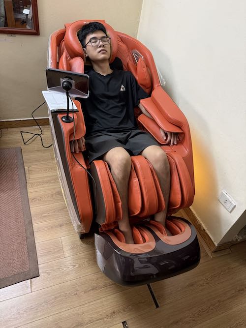 Ảnh thực tế của Đặng Thành Thái, ảnh 2