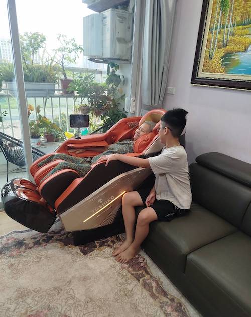 Ảnh thực tế của Ngô Phương Thảo, ảnh 2