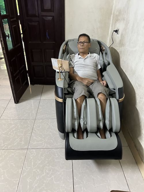 Ảnh thực tế của Định Mạnh Huân, ảnh 2