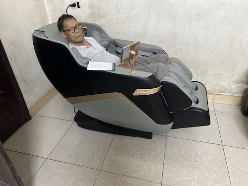 Ảnh thực tế của Định Mạnh Huân, ảnh 1