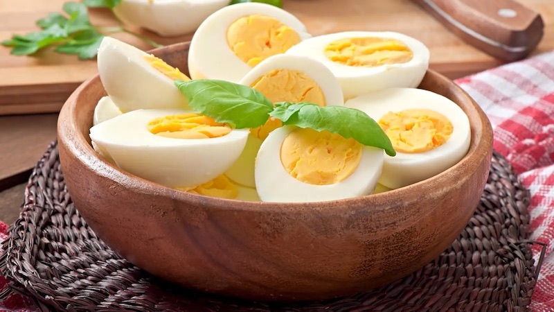 Trứng luộc ít chứa calo