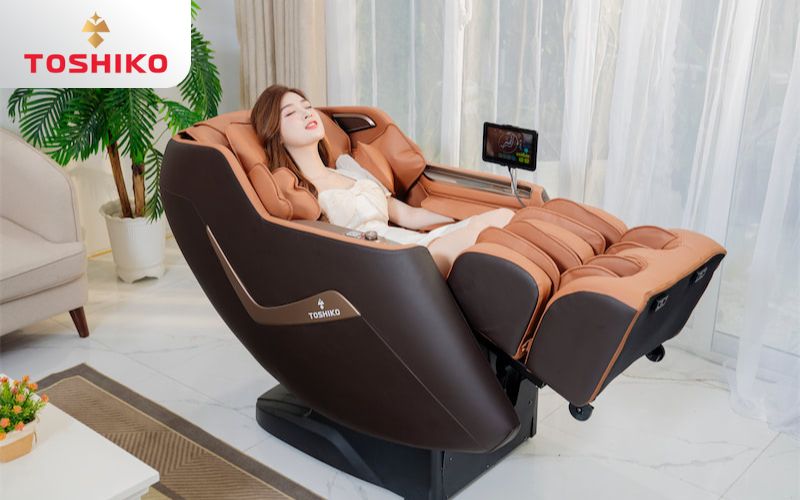 Nhân viên văn phòng nên sử dụng ghế matxa chính hãng để được chăm sóc toàn diện sức khỏe