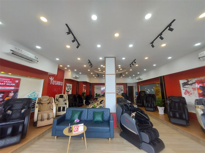 Bên trong showroom ghế massage Rạch Giá của Toshiko
