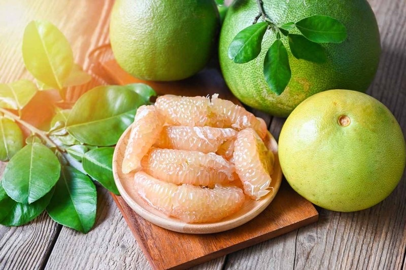 Ăn bưởi không gây nóng