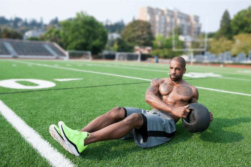 Bài tập Medicine Ball Side Twists