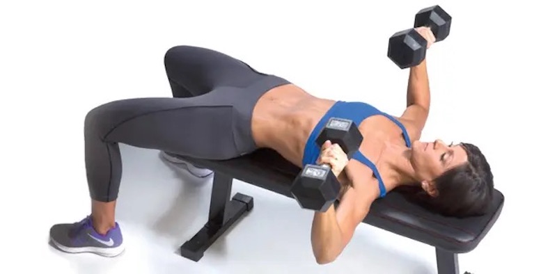 Dumbbell Bench Press tập trung nhiều vào cơ ngực giữa