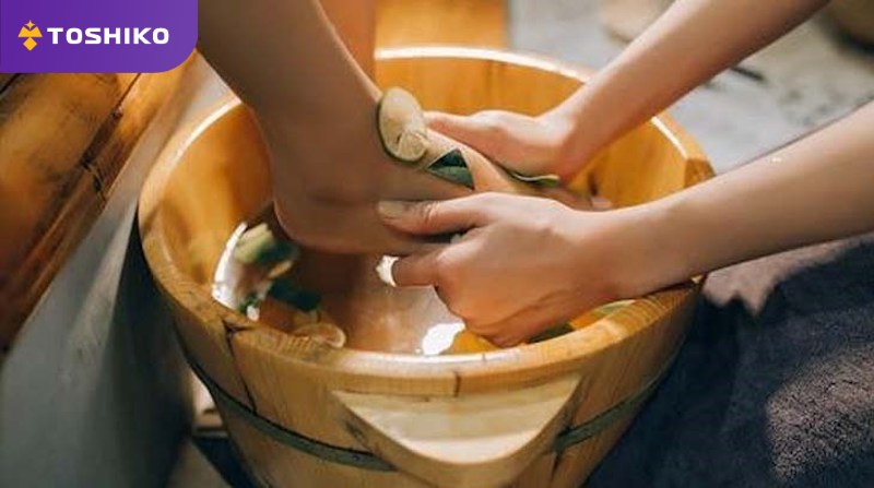 Nên mua bồn ngâm chân loại nào? Ưu nhược điểm từng loại