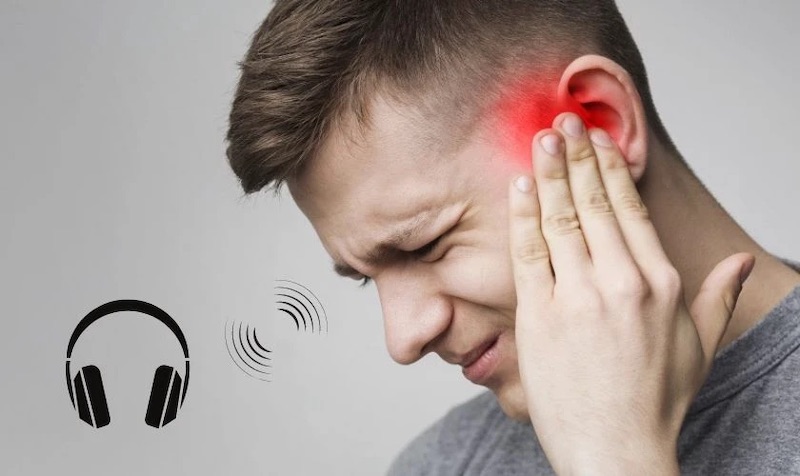 Nhiều người bị đau tai đeo quá lâu