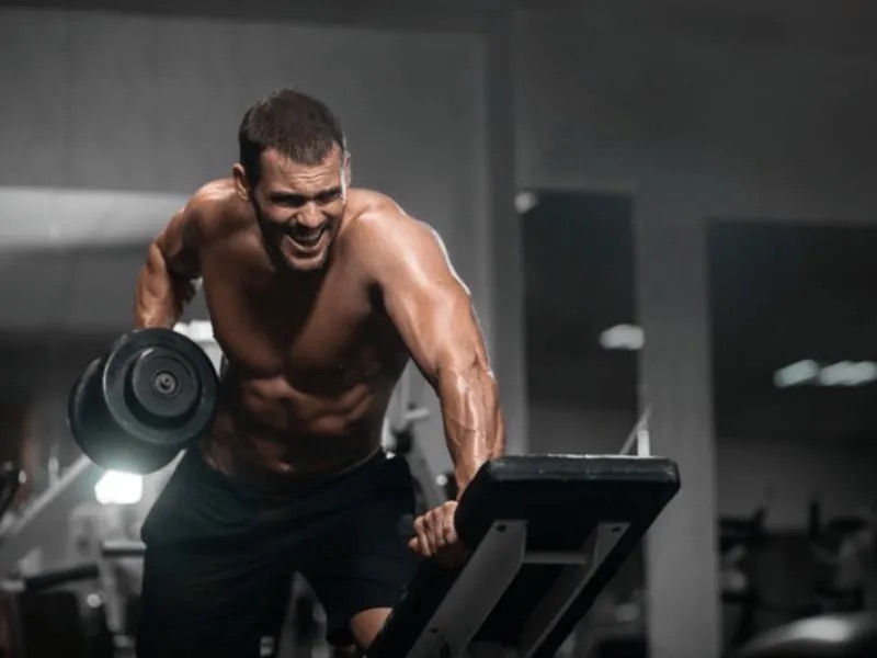 Hít thở quá nông rất dễ gây mệt khi tập luyện