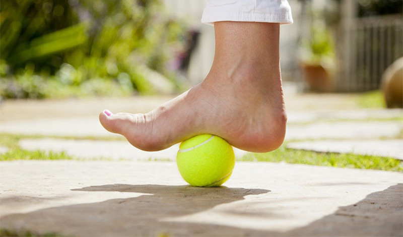 Tập luyện với bóng tennis