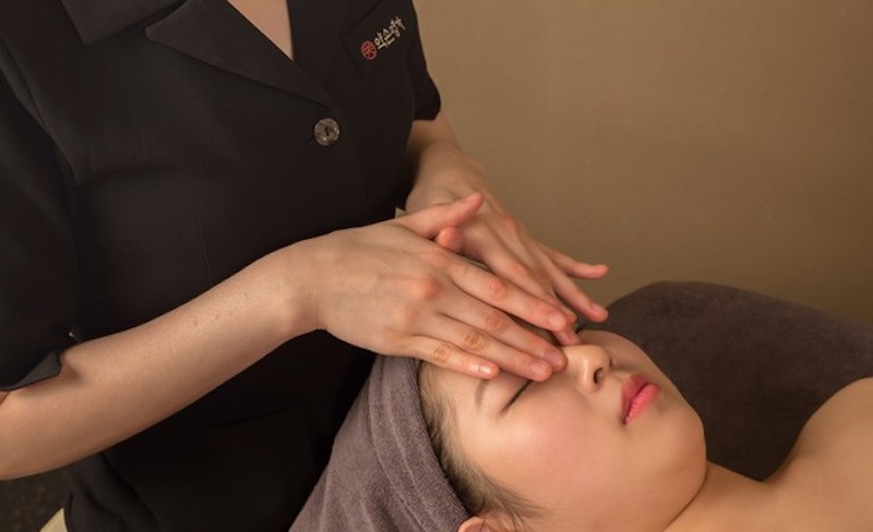 Sử dụng liệu trình Golki therapy để các đường nét thêm hài hòa hơn