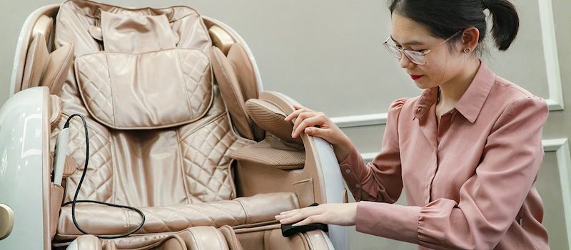 Da ghế bị bong tróc