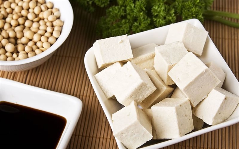 Trung bình đậu hũ cung cấp khoảng 70 - 80 calo