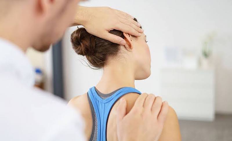 Thăm khám để được tư vấn chi tiết cách điều trị cơn đau nhức