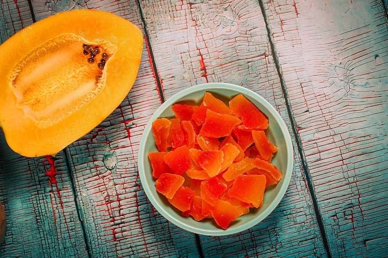 Đu đủ sấy dẻo dùng đường nên chứa khá nhiều calo