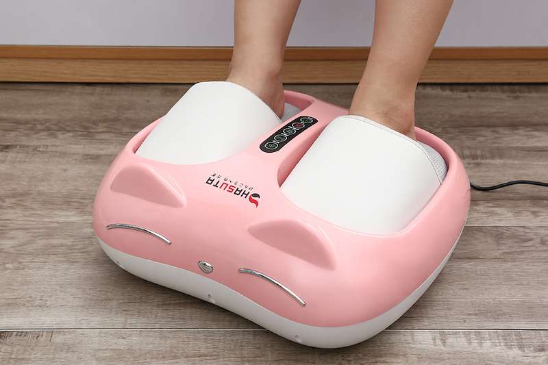 Máy mátxa chân với cơ chế xoa nắn nhấn huyệt các vùng trọng yếu trên bàn chân