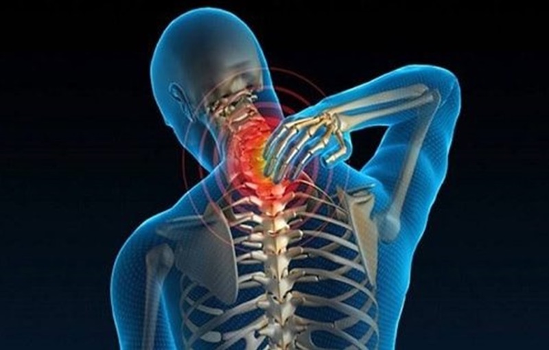 Cổ vai gáy là khu vực khó tiếp cận nên cần chọn ghế có con lăn tiếp xúc sâu