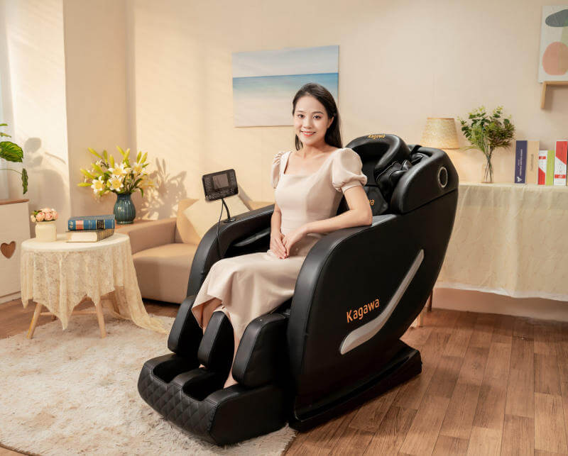 Ghế massage toàn thân Kagawa K26 nhỏ gọn, phù hợp với các chị em nội trợ