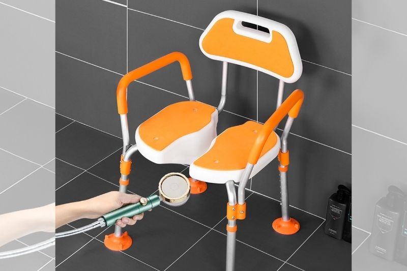 Nên chọn mua ghế tắm cho người cao tuổi dựa trên thể trạng từng người