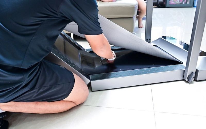 Giá băng tải chạy phụ thuộc nhiều vào chất lượng và đơn vị cung ứng dịch vụ thay - sửa chữa thảm chạy