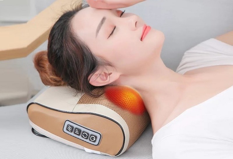 Nên tham khảo ý kiến bác sĩ trước khi sử dụng gối mát xa