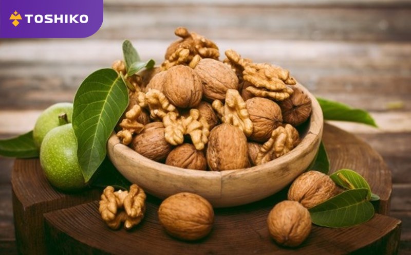 Hạt óc chó bao nhiêu calo? Lợi ích và tác hại nếu ăn nhiều