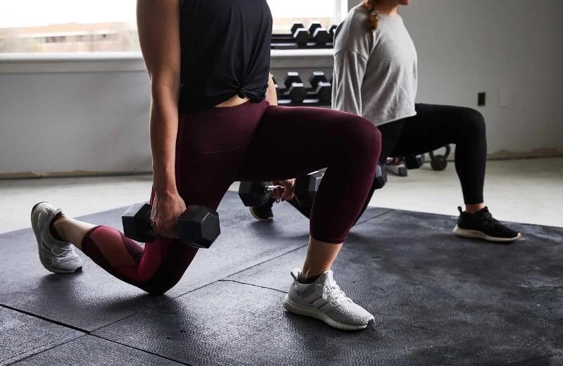 Bài tập lunge là gì