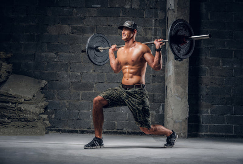 Lunge kết hợp với tạ đòn