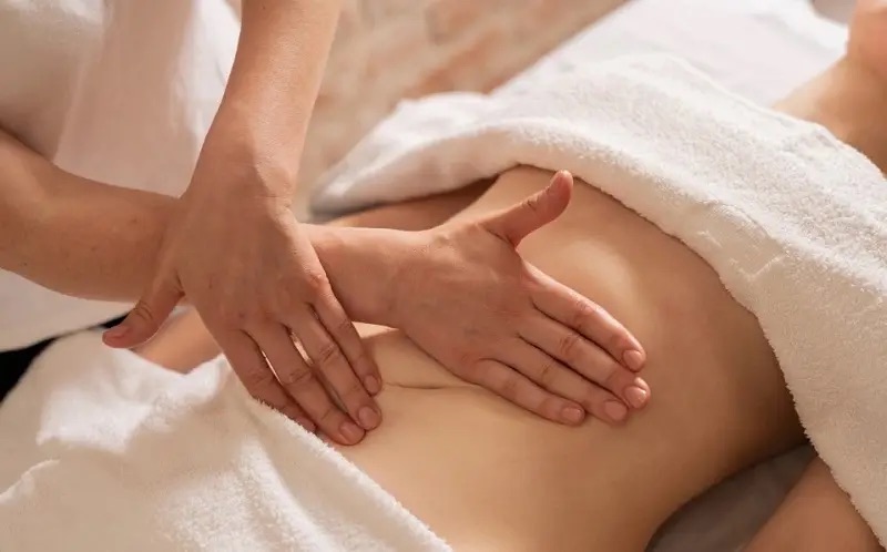 Massage được chứng minh là có công dụng làm nhỏ vòng eo