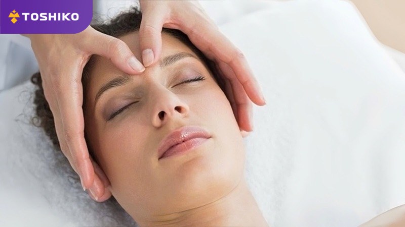 Massage Thái dương có tác dụng gì? Cách thực hiện đúng