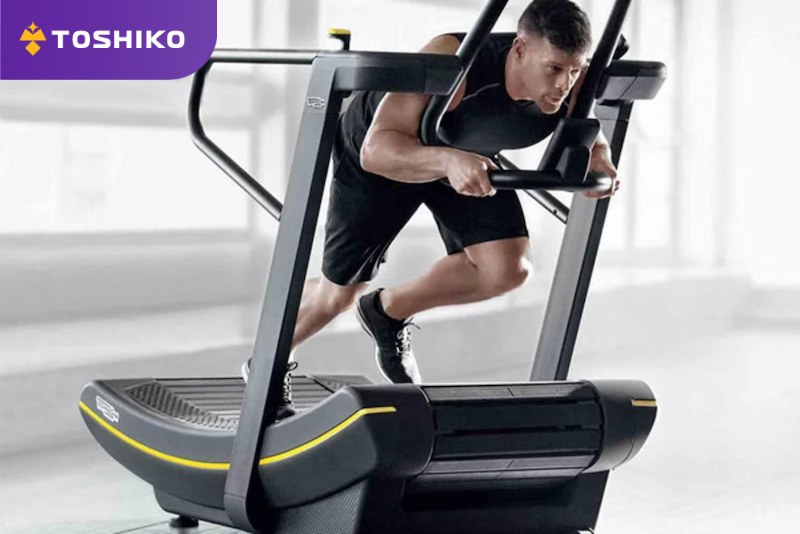 Máy chạy bộ không dùng điện là gì? Có nên mua không?
