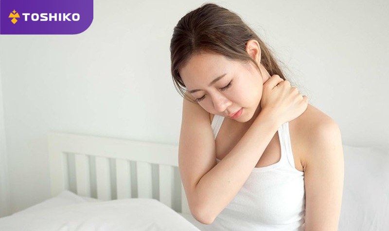 8 Mẹo chữa đau cổ khi ngủ dậy siêu nhanh và hiệu quả