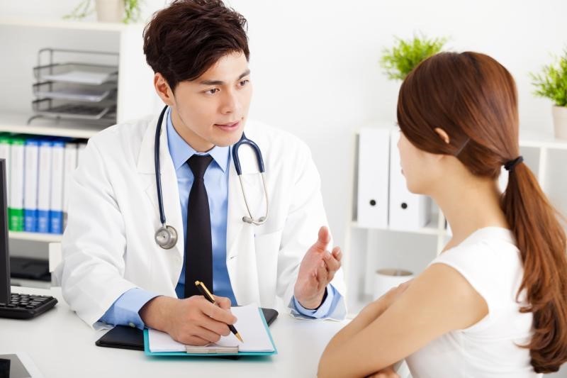 Nên tham vấn ý kiến bác sĩ trước khi sử dụng ghế massage cho người bị giãn tĩnh mạch