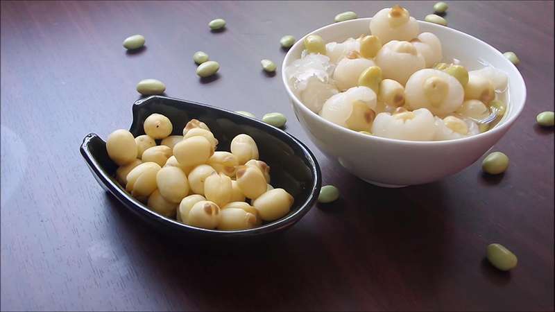 Chè sen long nhãn thanh mát