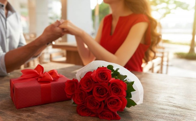 Hoa tươi là món quà siêu ý nghĩa cho vợ nhân ngày 8/3
