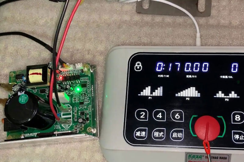 Nên chọn đội ngũ nhân sự có chuyên môn để được hỗ trợ sửa board mạch máy chạy nhanh và hiệu quả nhất