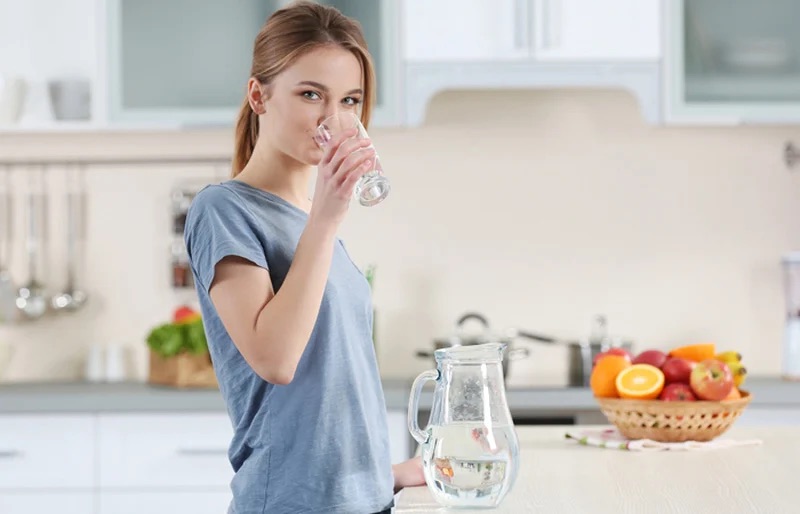 Nhất định phải bổ sung nước cho cơ thể đầy đủ