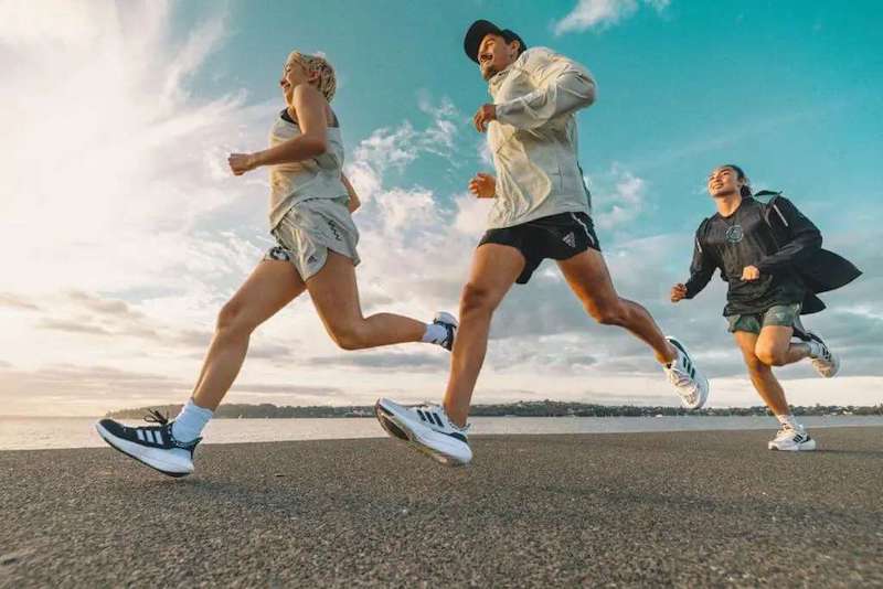 Quá trình chạy bộ giúp tăng tiết mồ hôi và đào thải độc tố