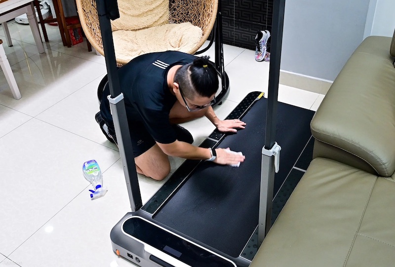 Không nên tự ý tháo rời thảm chạy và sửa chữa nếu không đủ chuyên môn